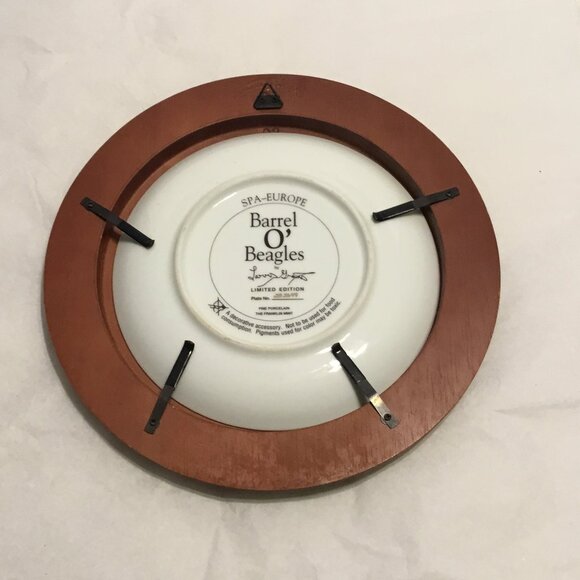 Franklin Mint Barrel O' Beagles Limited Edition Numbered Collector's Plate - Picture 4 of 6